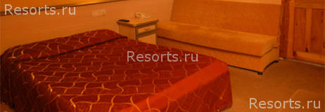 Rose Hotel 2